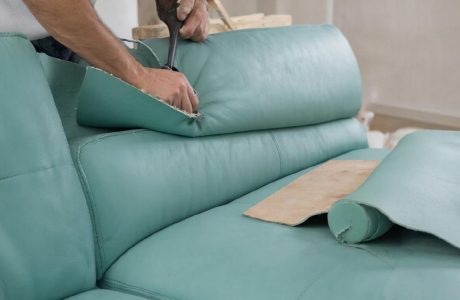 Ремонт обивки кожаного дивана